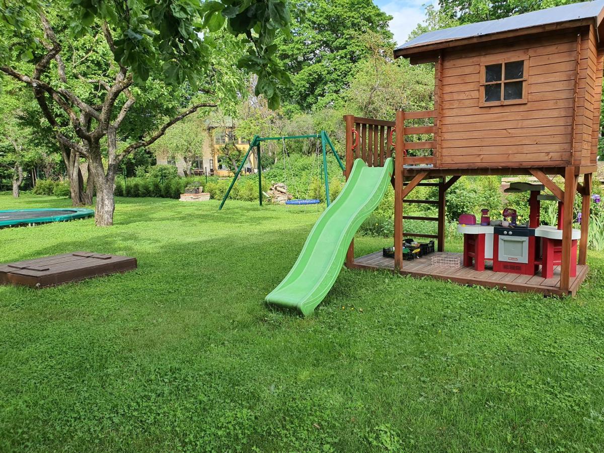 Studio Apartment In Private House Riga Kültér fotó